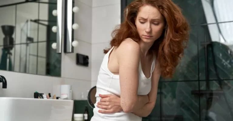 4 dni spóźnienia okresu: przyczyny, test ciążowy i co robić